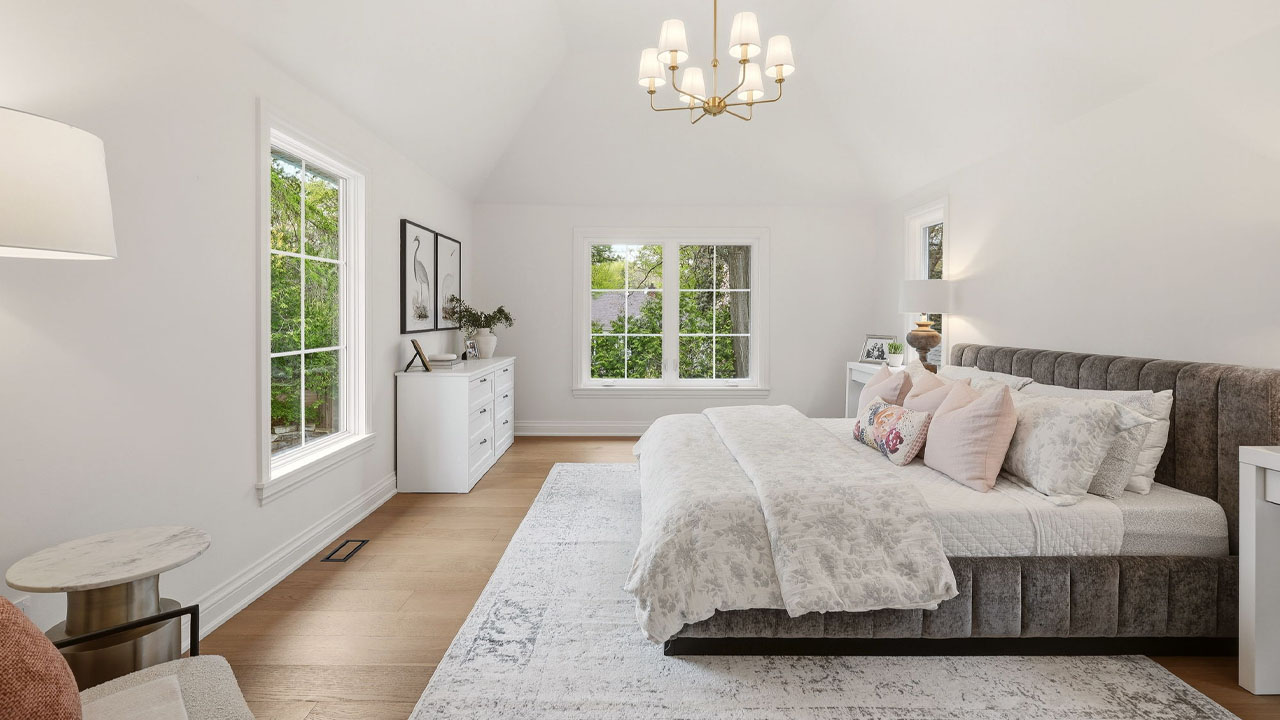 Ontario Tudor House-bedroom