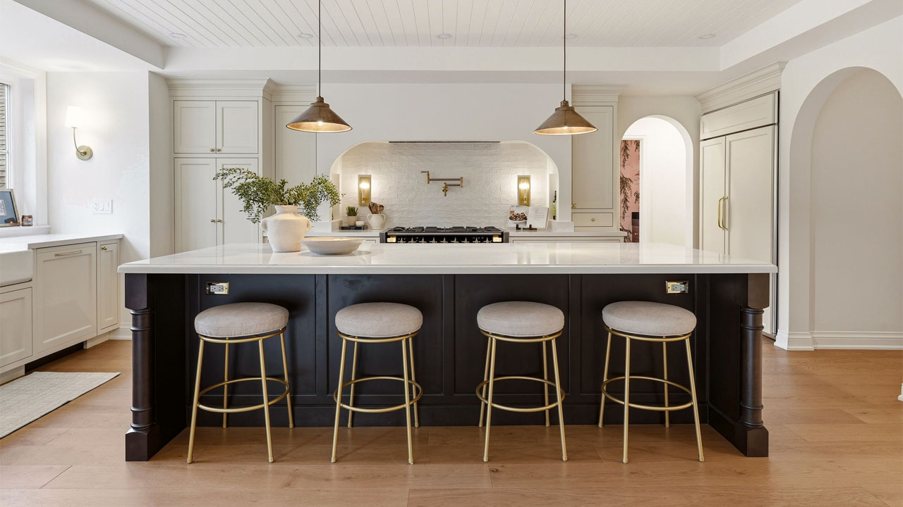 Ontario Tudor House-kitchen