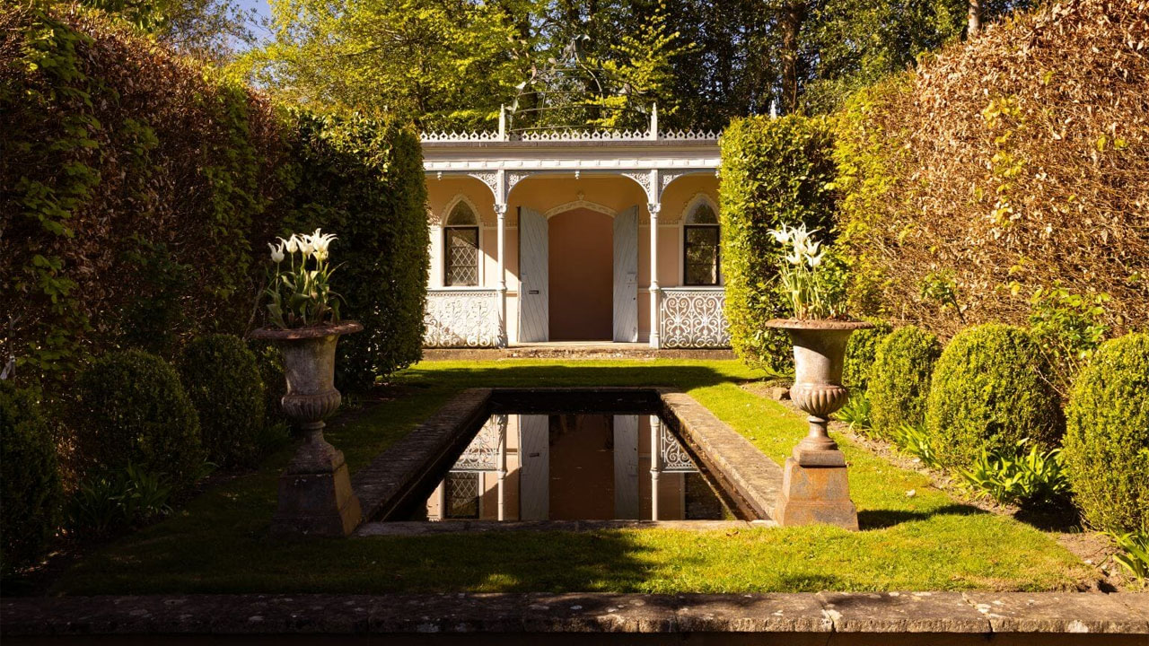Princess Margaret’s West Sussex Estate-outbuilding
