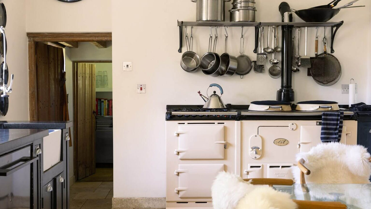 Princess Margaret’s West Sussex Estate-vintage kitchen