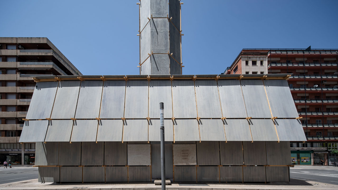 Round About Baths-layered facade