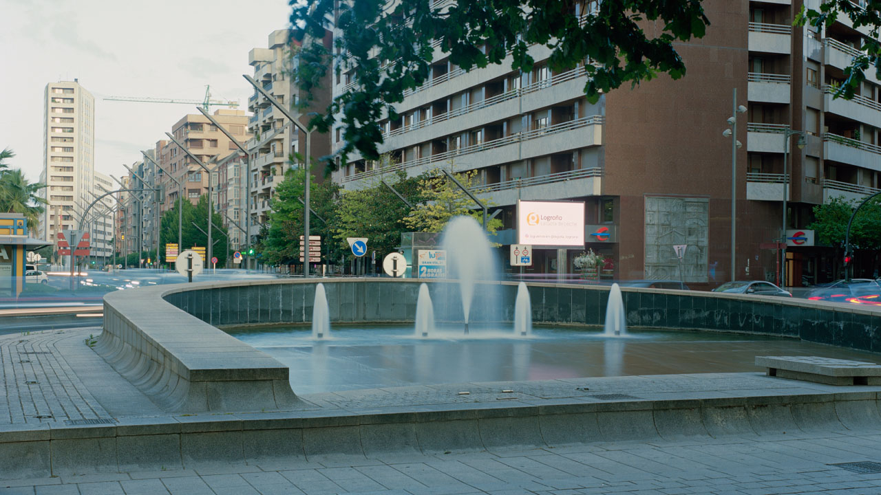 Round About Baths-unused roundabout fountain
