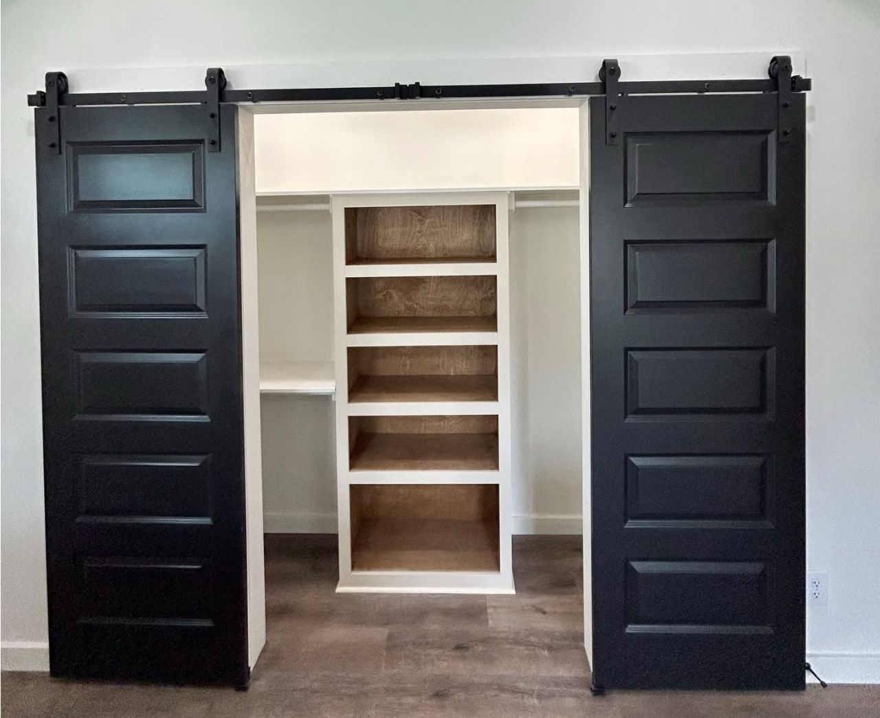 Sarasota tiny house Park Model Walk in Closet