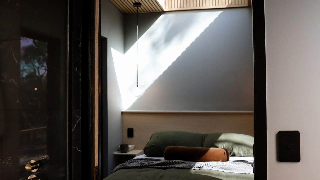 Shak Tiny House bedroom