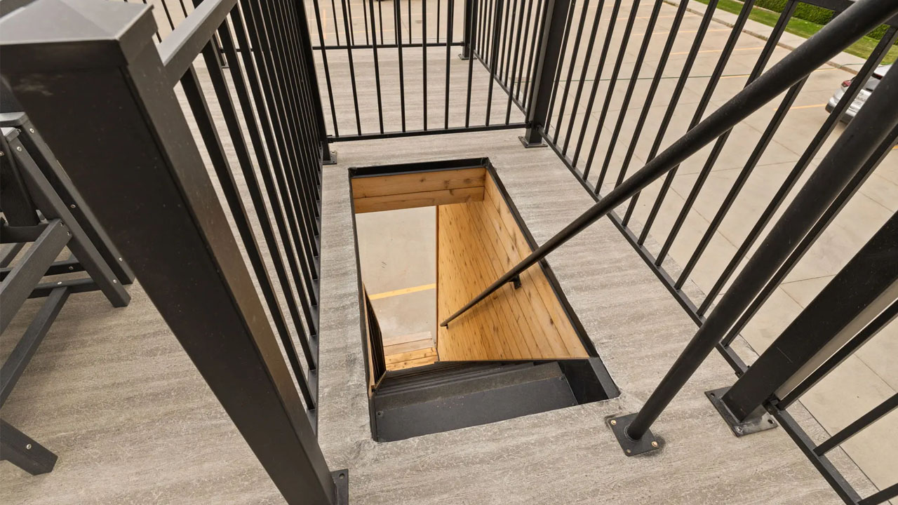 Skyview Tiny House rooftop terrace staircase from porch