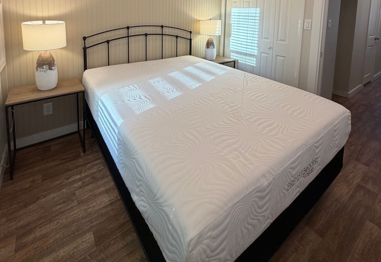 Bedroom of Starling tiny house