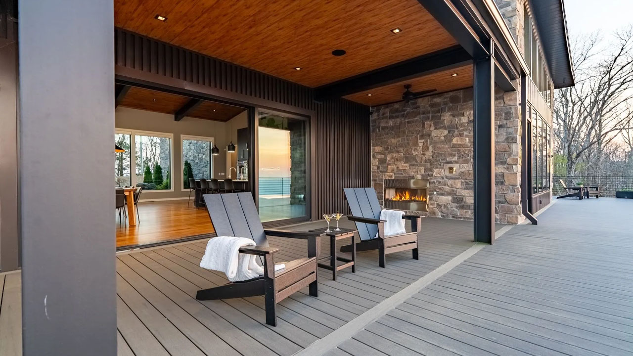 The Overlook at Greers Ferry Lake-outdoor deck