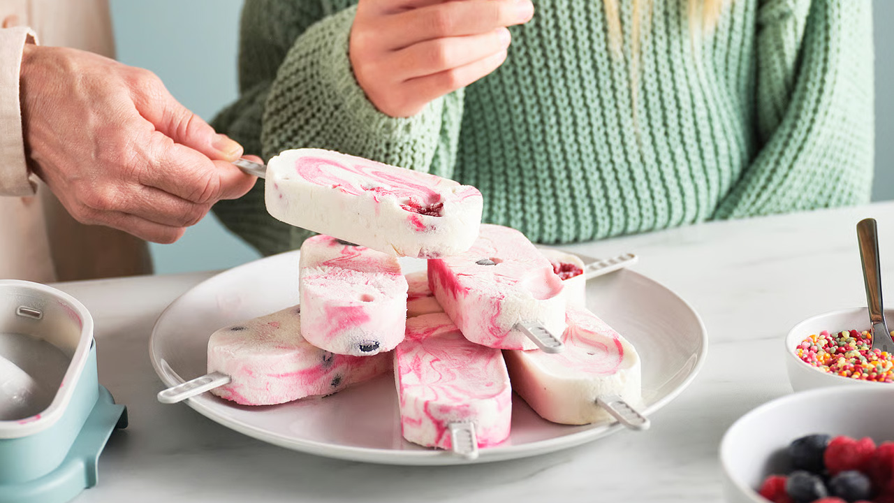 IKEA UPPFYLLD Ice pop maker to enjoy frozen treats using fresh ingredients