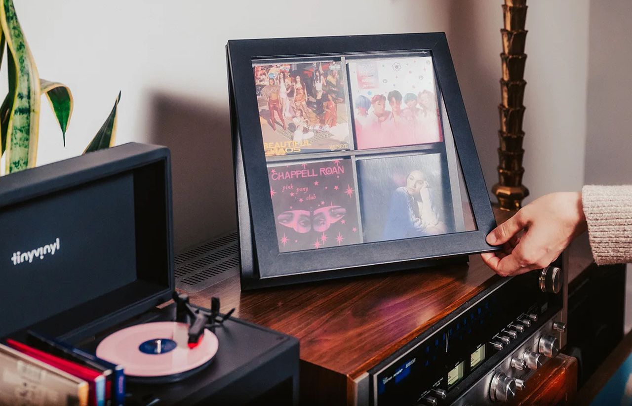 Tiny Vinyl Player