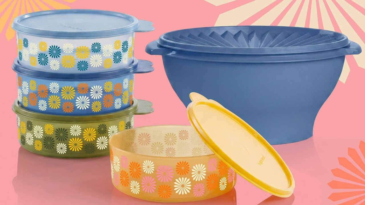 Tupperware Adds new set to its 80th Anniversory Collection of Bowls and Tumblers