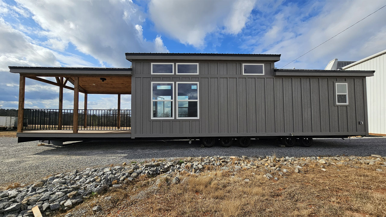 Veranda Tiny House exterior