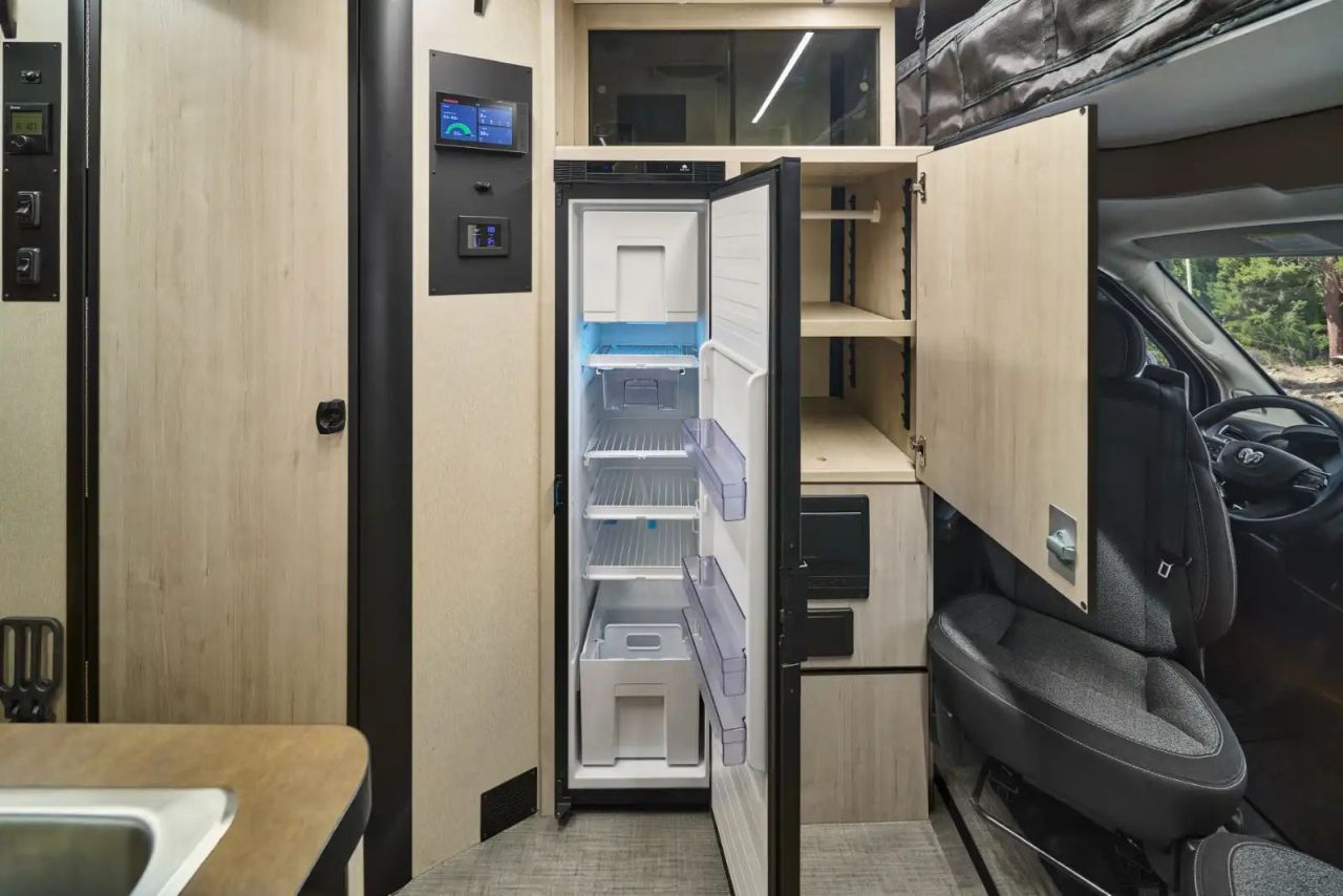 Winnebago Elora Class C Motorhome is Suitable for RV Beginners