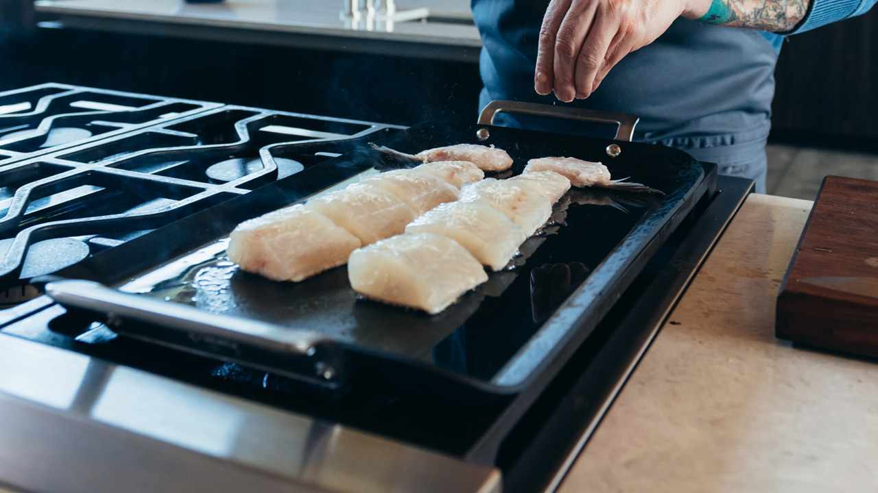 YETI Carbon Steel Cookware Griddle