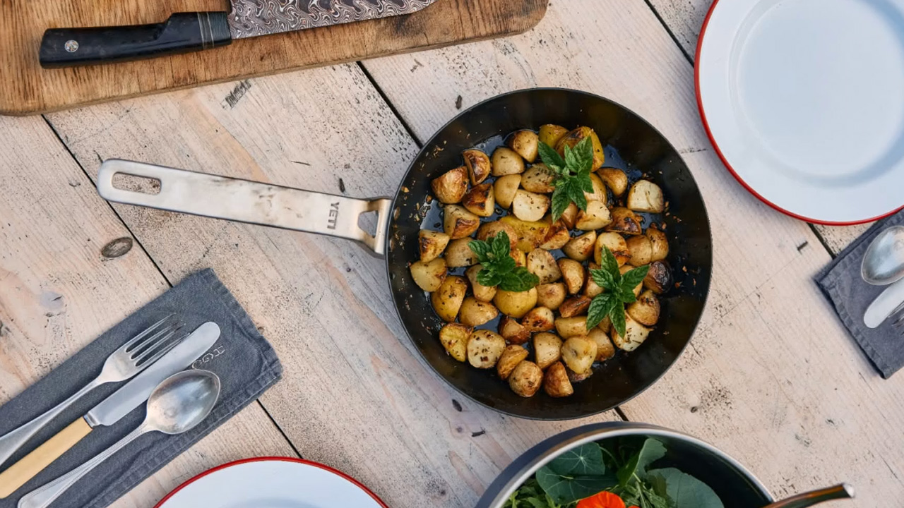 YETI Carbon Steel Cookware - pan