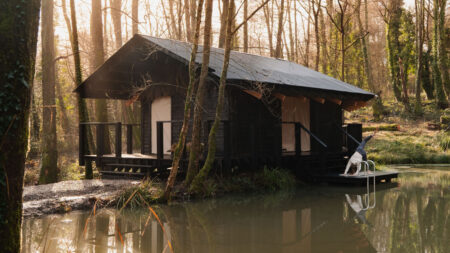 Yogi’s Cabin Built From Charred Wood Blends With Nature Through Traditional Japanese Architecture Yogi’s Cabin Built From Charred Wood Blends Nature With Indoors Through Traditional Engawa